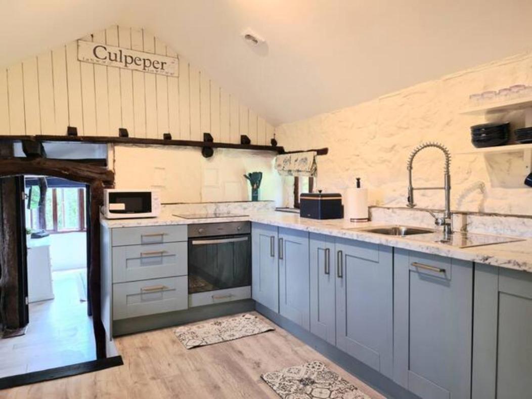 Historic Property With Stunning Views Hennock Exterior foto